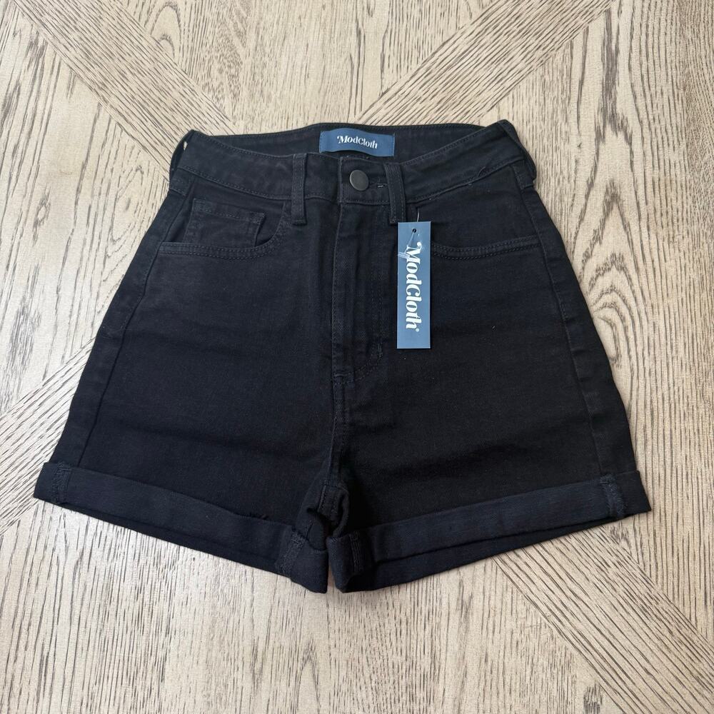 ModCloth Curvy Black Short 24 MS007